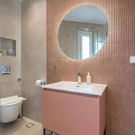 Dream Cozy 3br With Balcony Athen