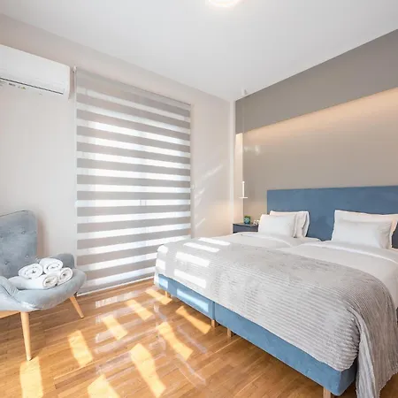 Dream Cozy 3br With Balcony * Athen